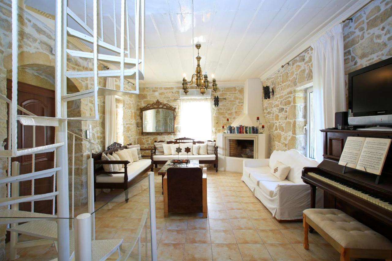 Villa Oasis Камиларион Экстерьер фото