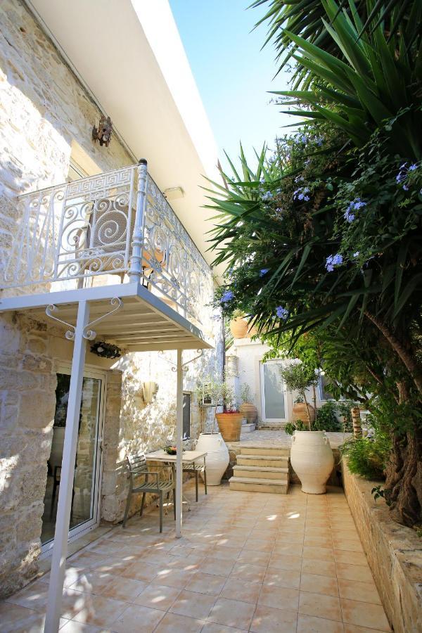 Villa Oasis Камиларион Экстерьер фото